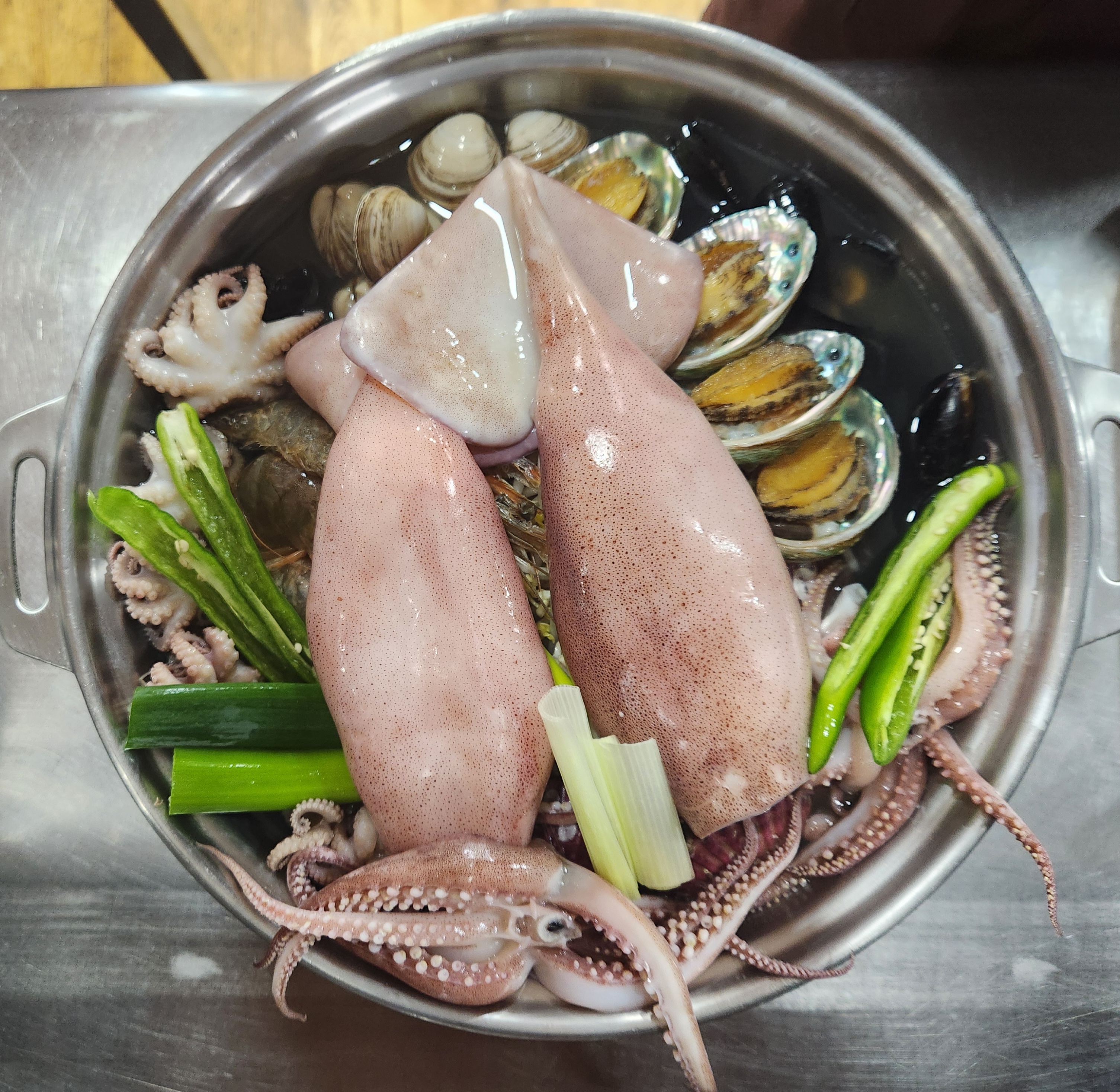 海鮮しゃぶカルグクス